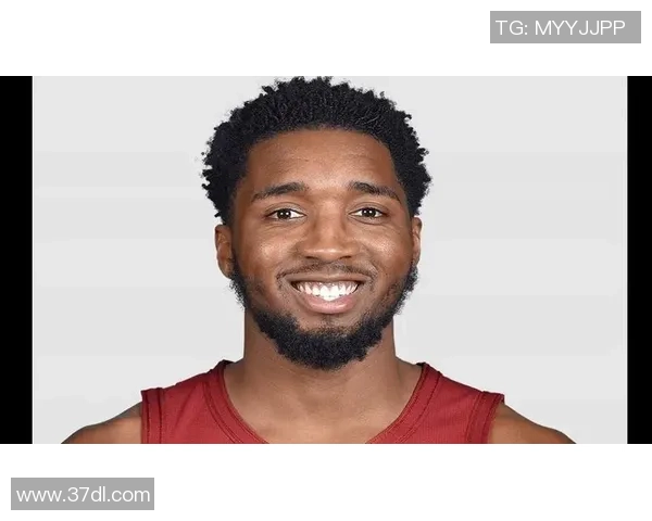 多诺万米切尔领衔球队奋战季后赛展现超强实力与无限潜力